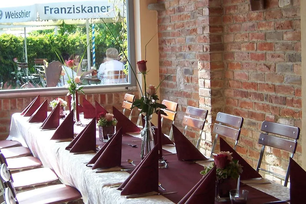 *** מלון Oberbechingen Landhotel Zum Adler גרמניה