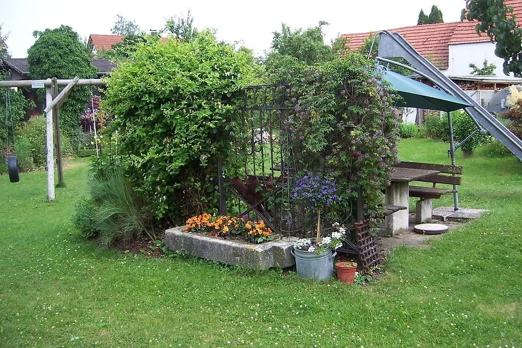 *** מלון Oberbechingen Landhotel Zum Adler גרמניה