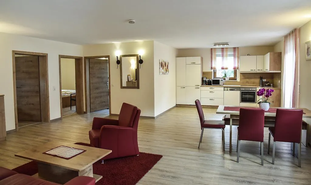 Oberbechingen Landhotel Zum Adler 3*,