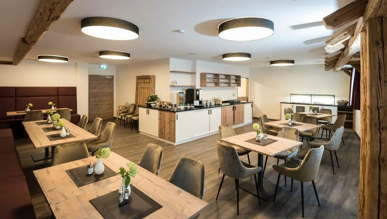 Oberbechingen Landhotel Zum Adler 3*,  גרמניה