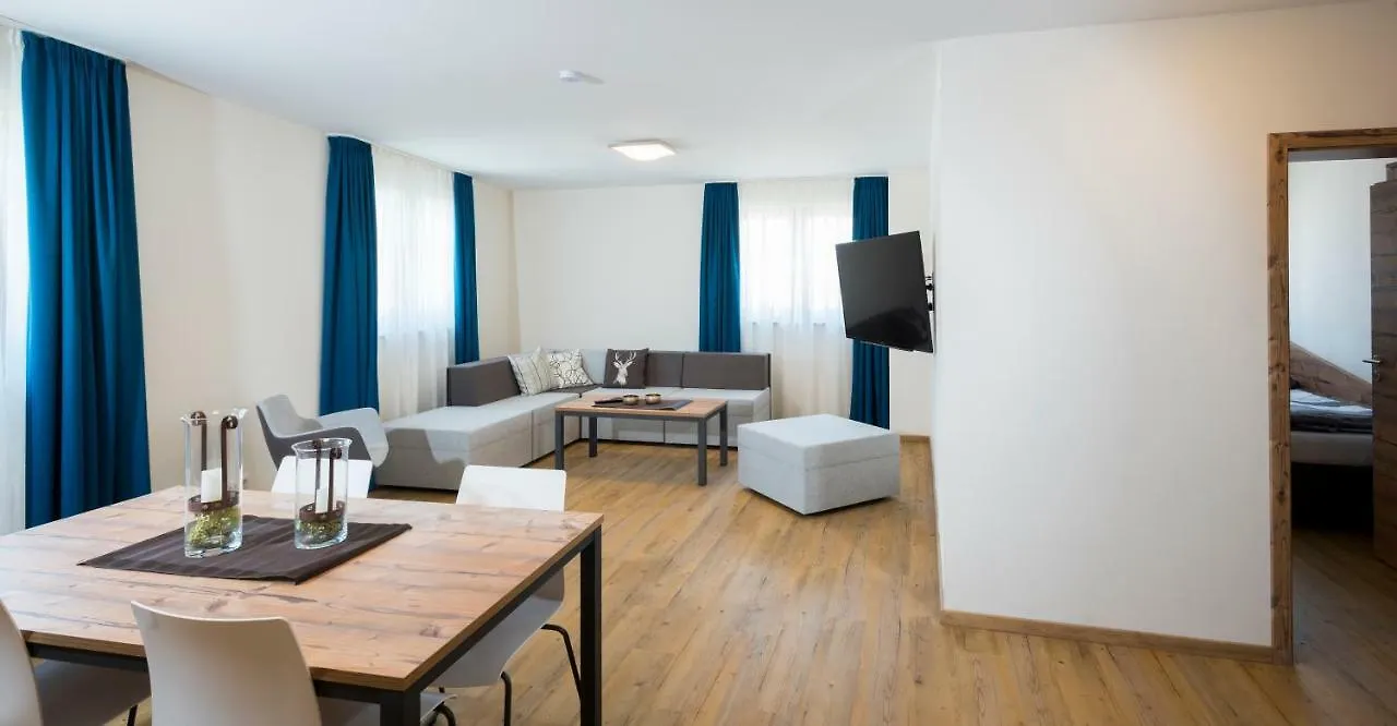 Oberbechingen Landhotel Zum Adler מלון